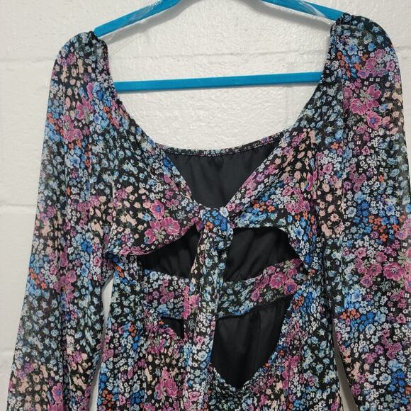 Ditzy Floral Tie Back Ruffle Dress Rewind Medium Blue Purple Peasant - Picture 7 of 15